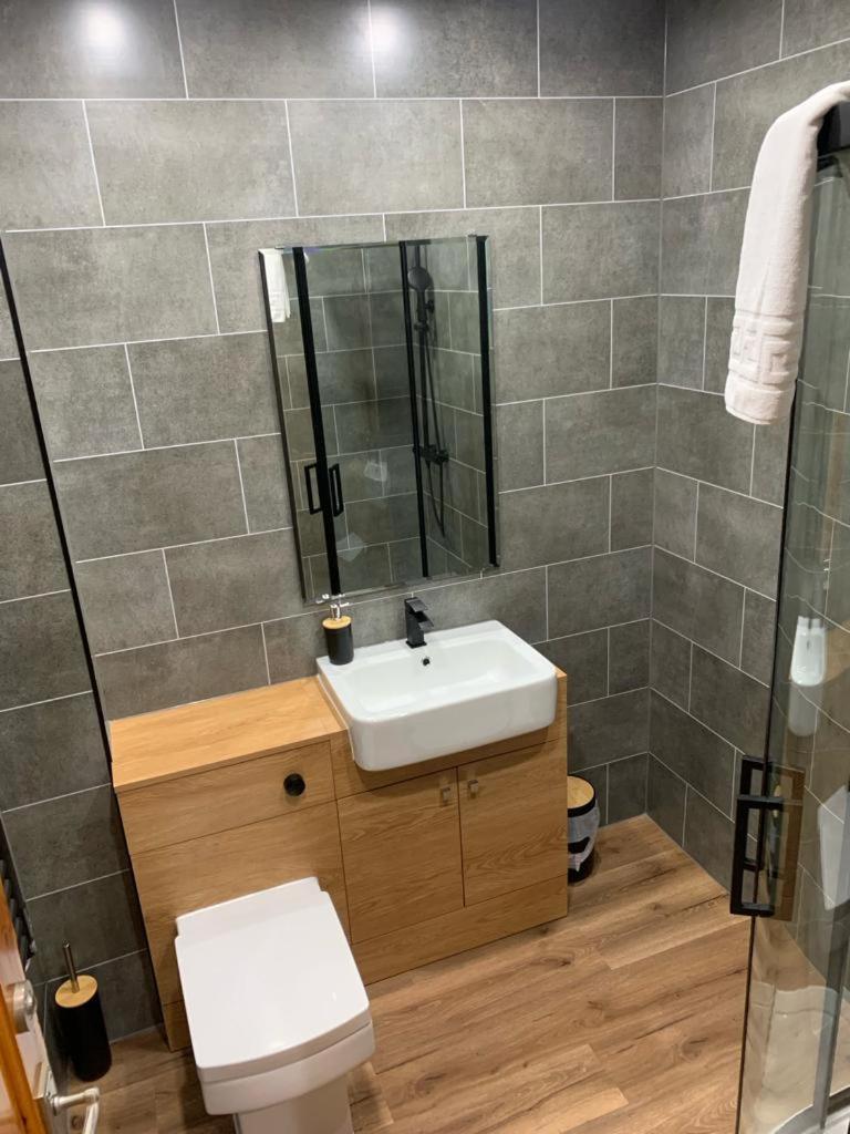 Modern Grassmarket Apartment Edinburgh